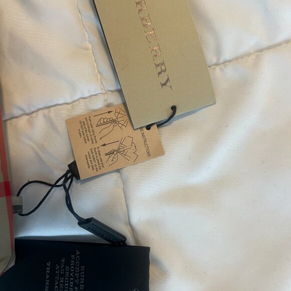 Burberry Check Folding Umbrella - Picture 4 of 4